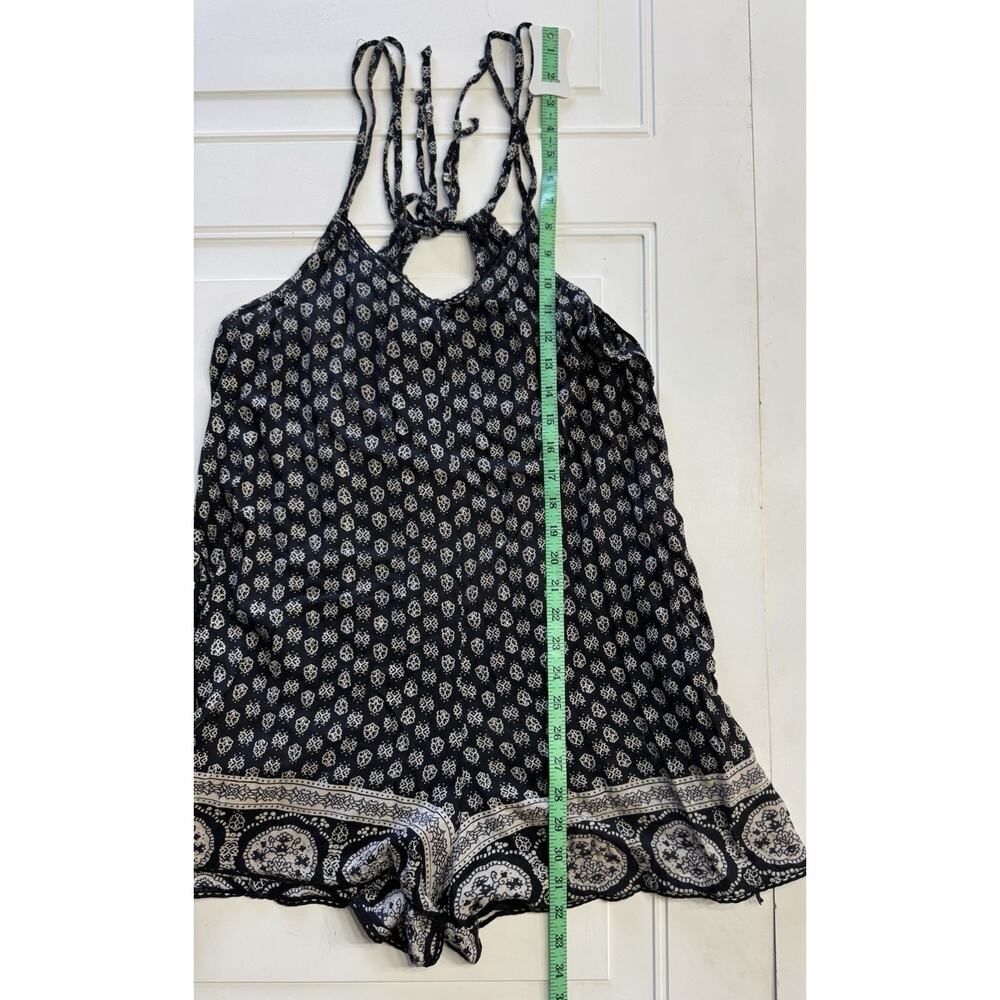 Angie Womens Medium Spaghetti Strap Romper Sleeveless Boho Black White Floral - Picture 5 of 6